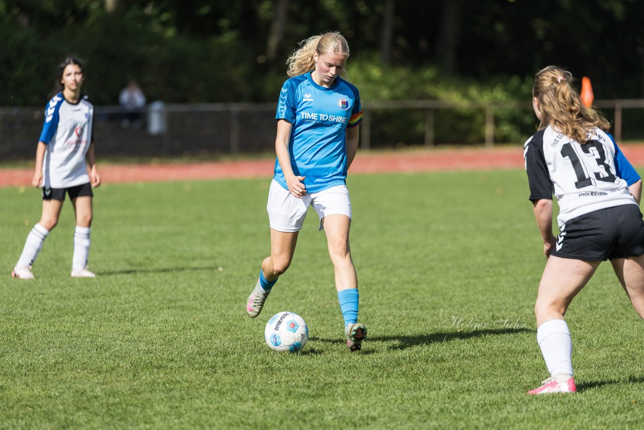 Bild 213 - wBJ VfL Pinneberg - Germania Schnelsen : Ergebnis: 15:1